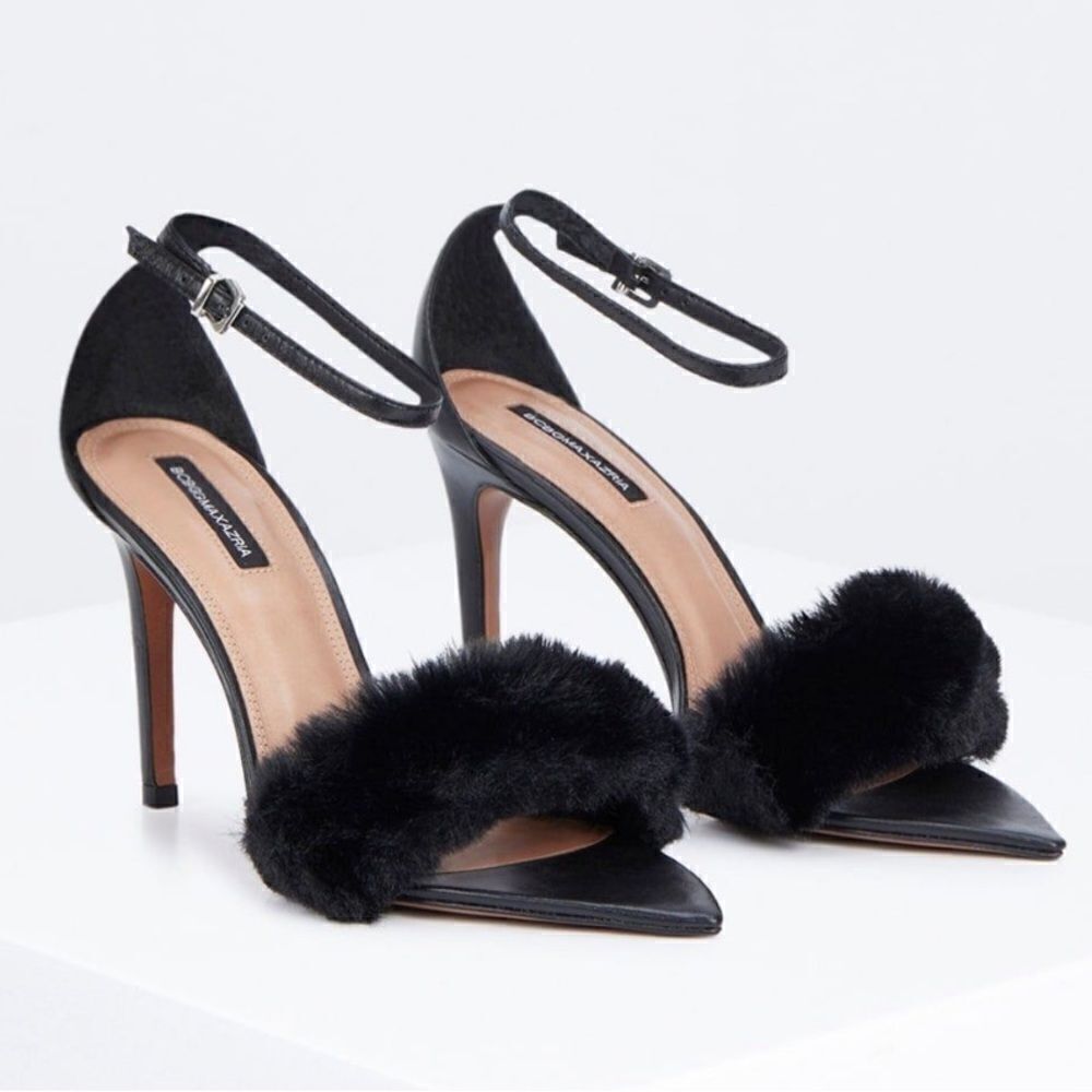 NWOT BCBGMAXAZRIA Denli Fuzzy Ankle Strap Heel